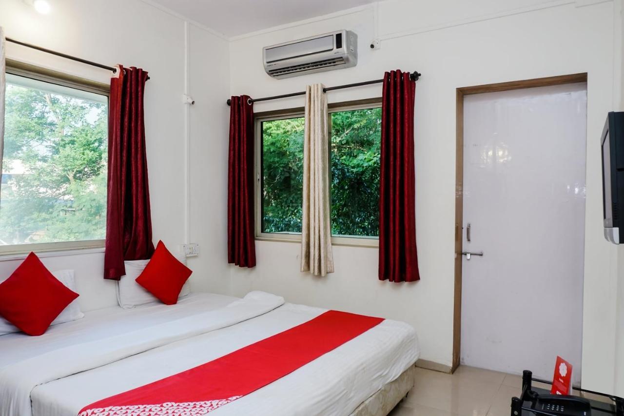 Dreams Holiday Resort Lonavla Zewnętrze zdjęcie