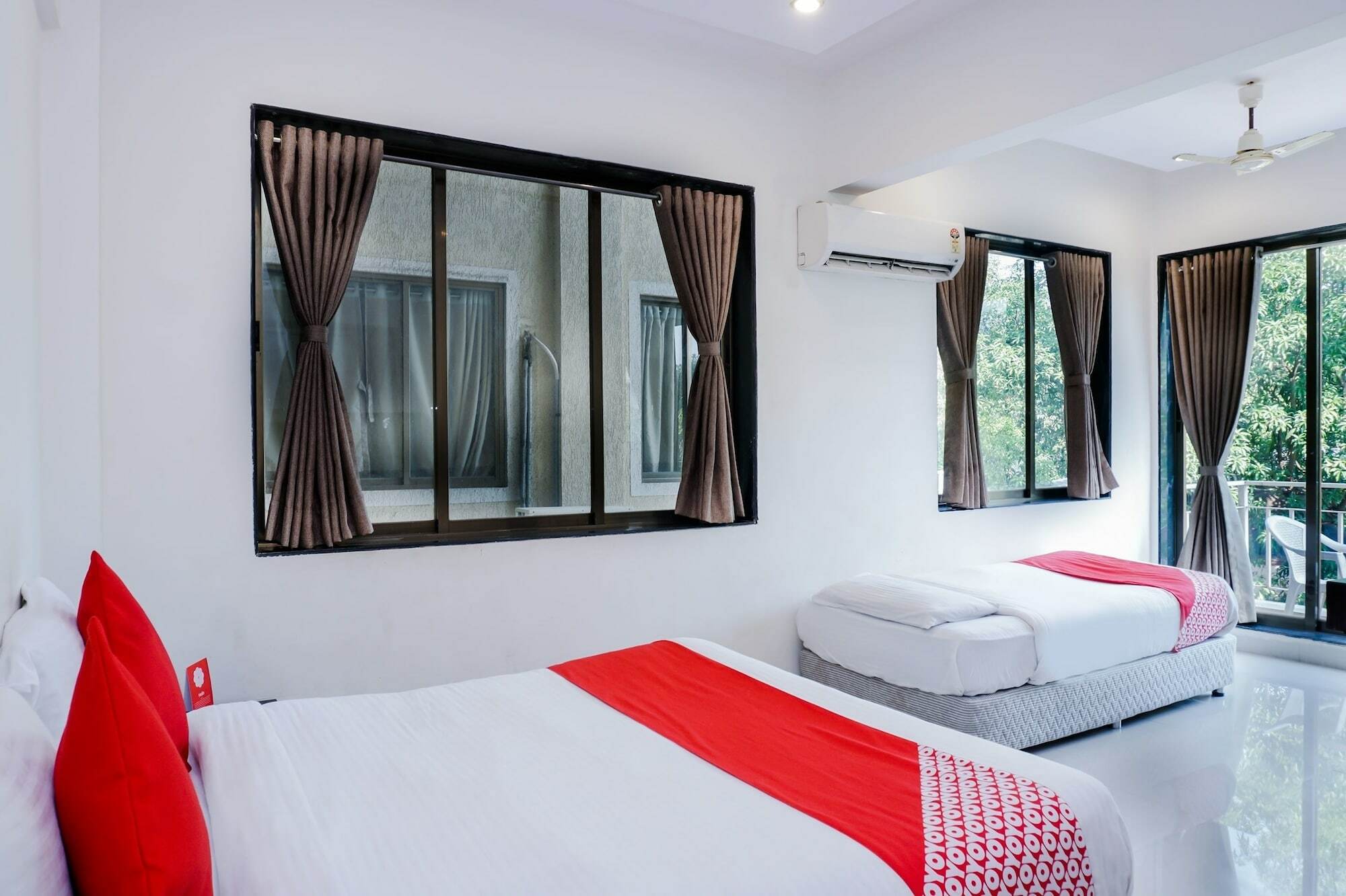 Dreams Holiday Resort Lonavla Zewnętrze zdjęcie